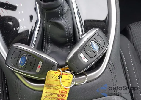 2024 Subaru Legacy Premium z USA, uszkodzony, nr VIN 4S3BWAD65R3029128